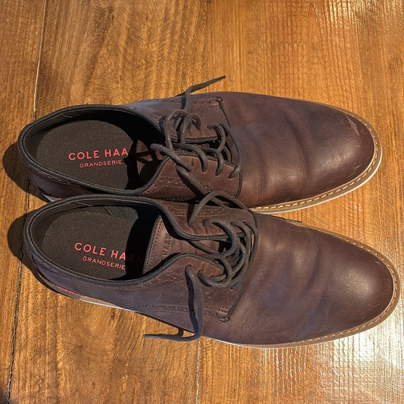 Cole Hahn - Men's Brown Leather Dress Shoes - Picture 3 of 5